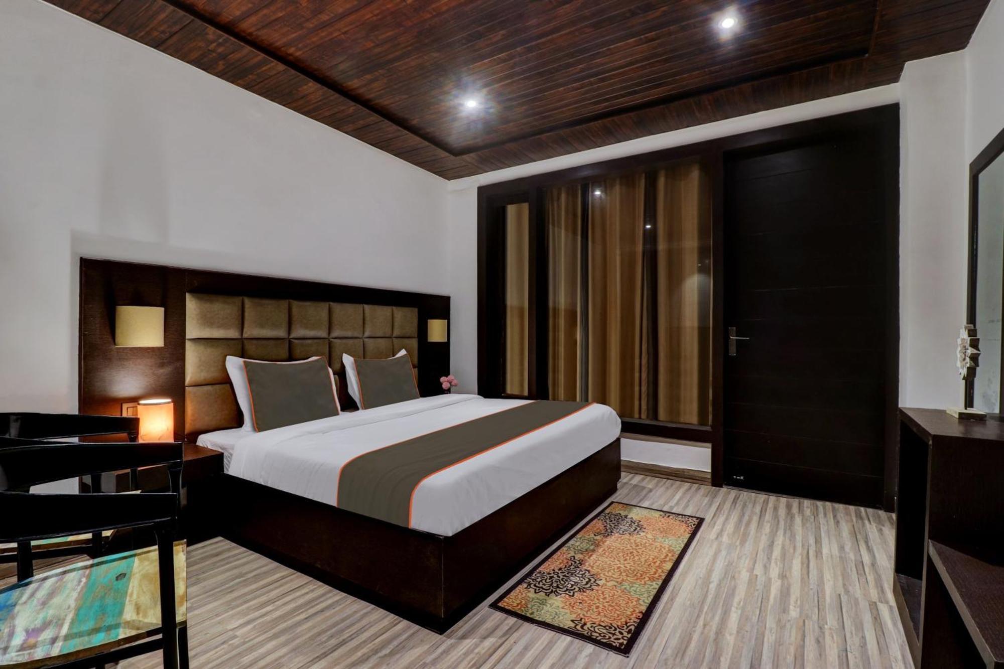 Hotel De Empire Near Delhi Airport
